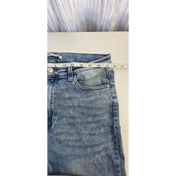 Celebrity Pink Distressed Skinny Jeans Size 13 - Picture 6 of 9
